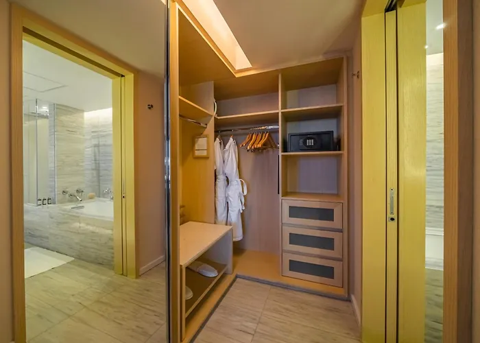 Hyatt Regency Hotel