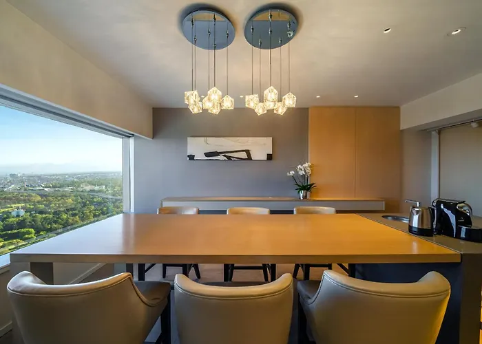 Hyatt Regency 5*