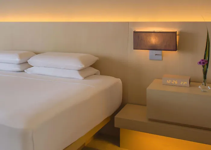 Hyatt Regency Отель