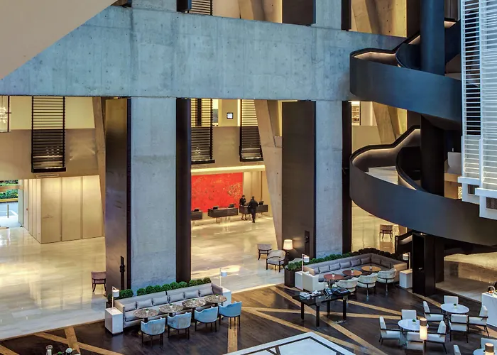 Hyatt Regency 5*